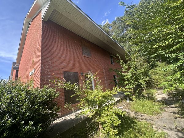 114 Ellis Dr., Hattiesburg, MS 39401