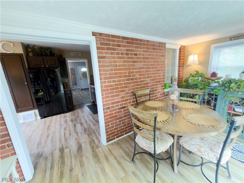 220 E 327th Street, Willowick, OH 44095 Photo 18