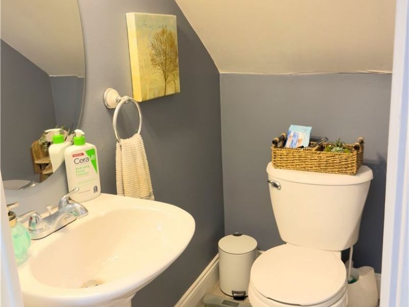 220 E 327th Street, Willowick, OH 44095 Photo 24