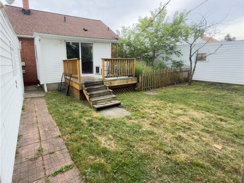 220 E 327th Street, Willowick, OH 44095 Photo 37