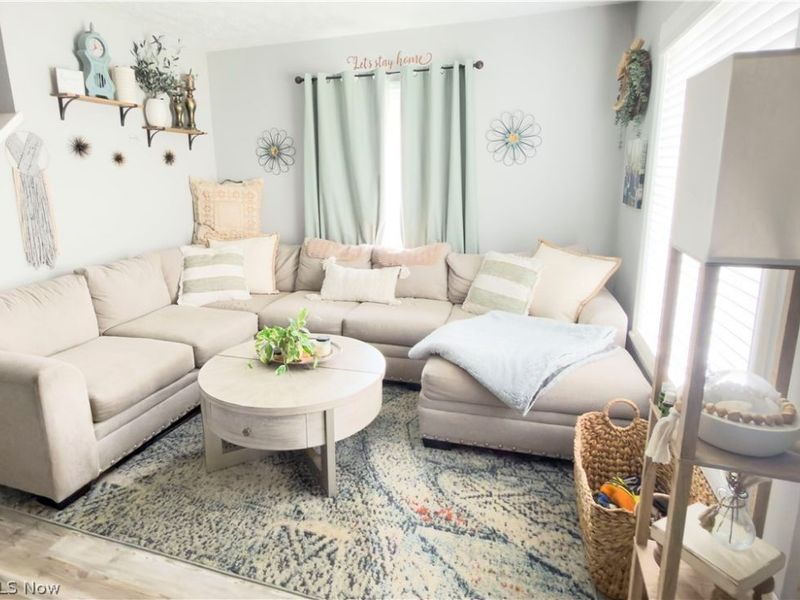 220 E 327th Street, Willowick, OH 44095 Photo 7
