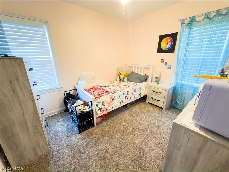 220 E 327th Street, Willowick, OH 44095 Photo 9