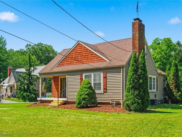 1793 E Turkeyfoot Lake Road , Akron, OH 44312