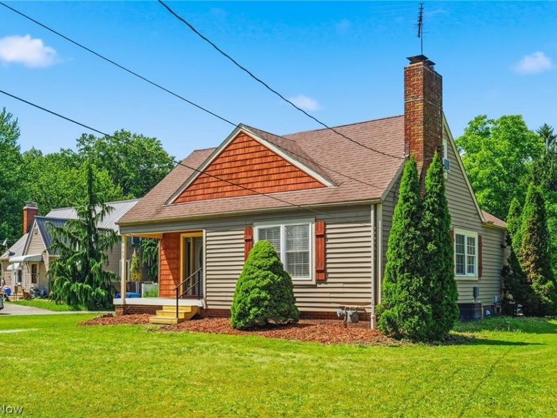 1793 E Turkeyfoot Lake Road, Akron, OH 44312 Photo 1