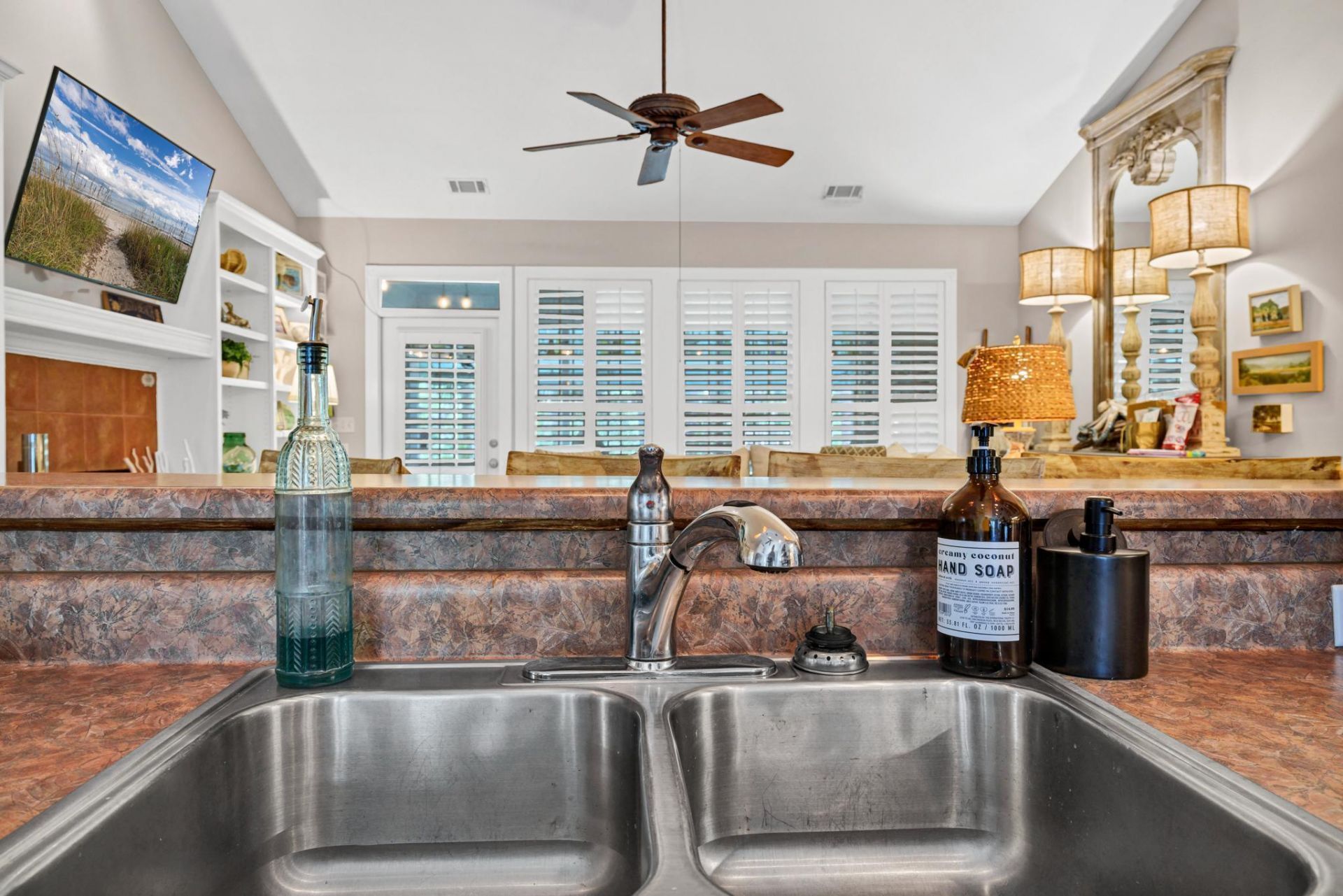 407 Pompano Road Photo 14