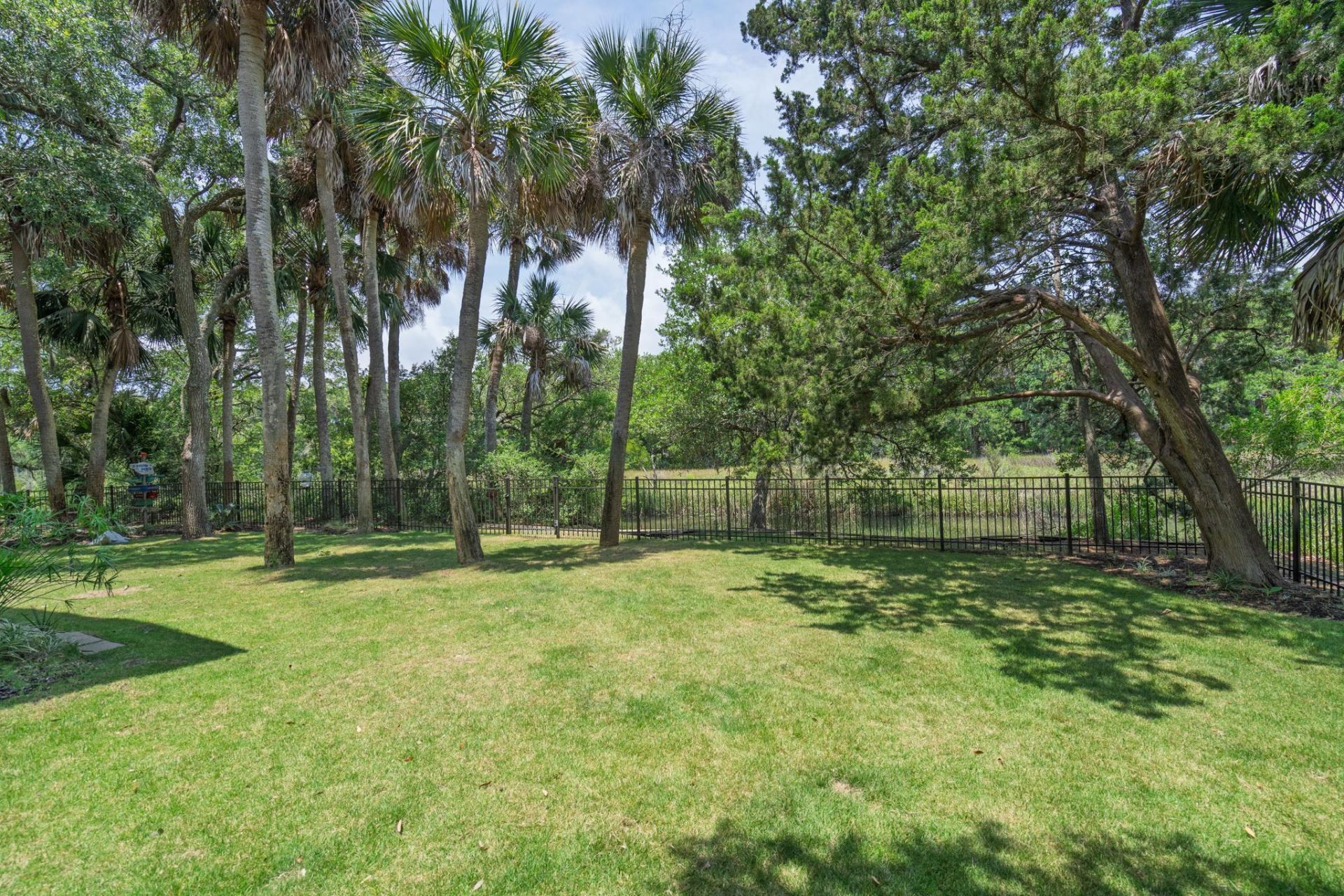 407 Pompano Road Photo 45