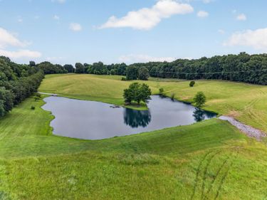 848 Paradise Road, Grand Rivers, KY 42045