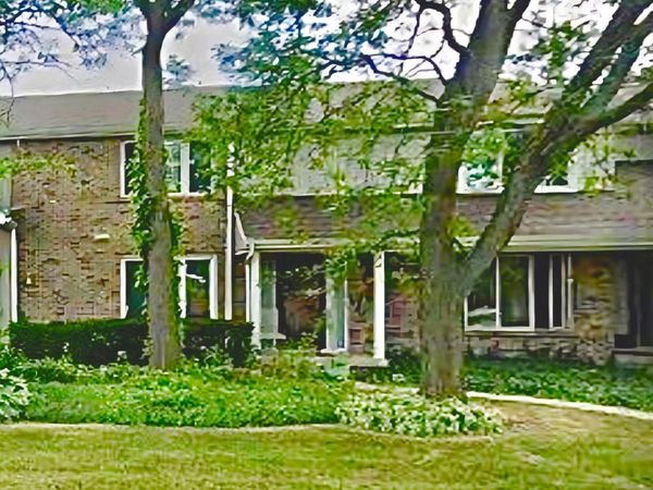 1285 N Chartwell Carriage Way, East Lansing, MI 48823