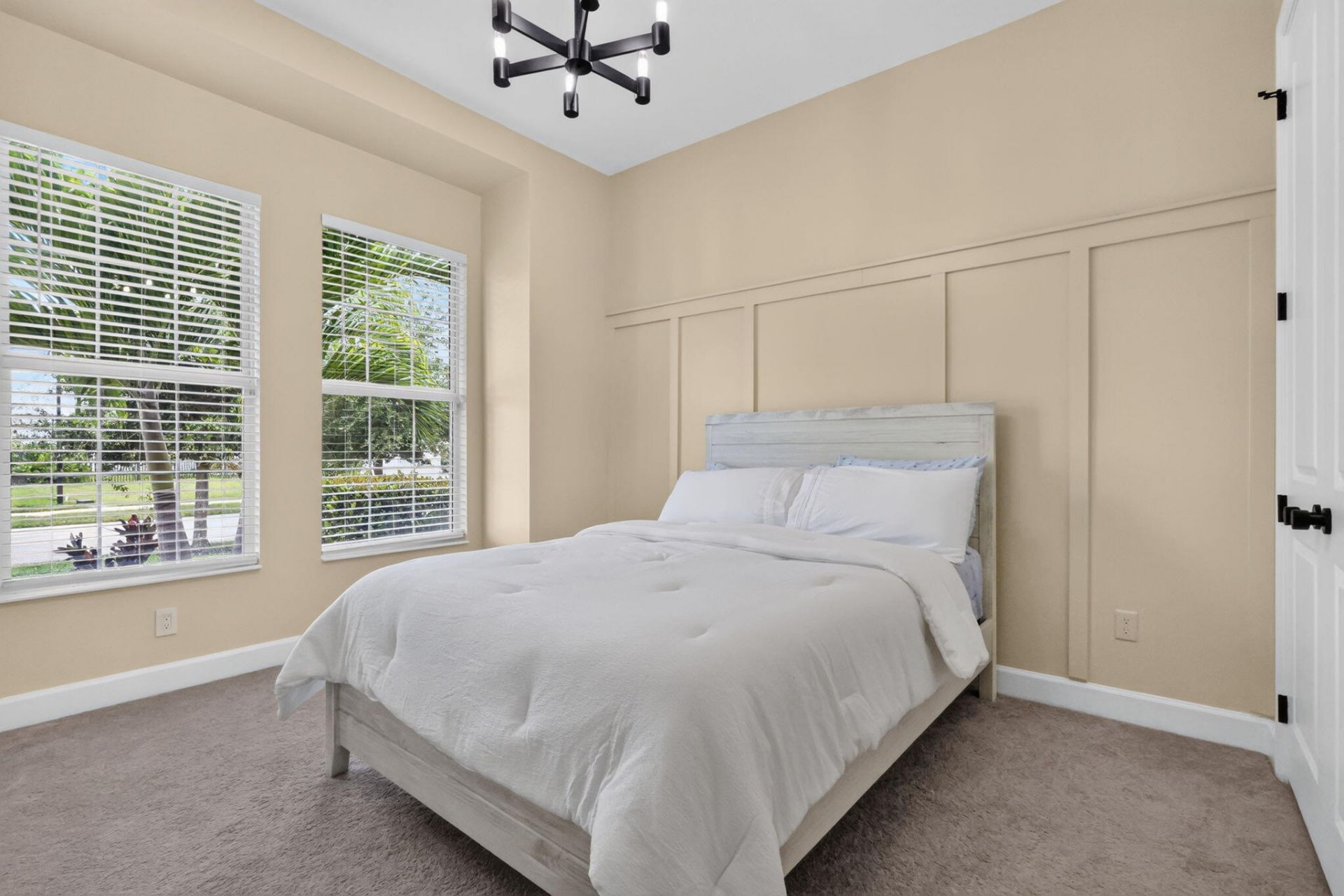 15660 Goldfinch Circle, The Acreage, FL 33470 Photo