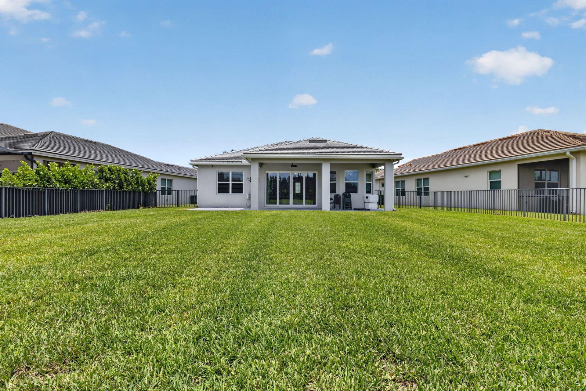 15660 Goldfinch Circle, The Acreage, FL 33470 Photo