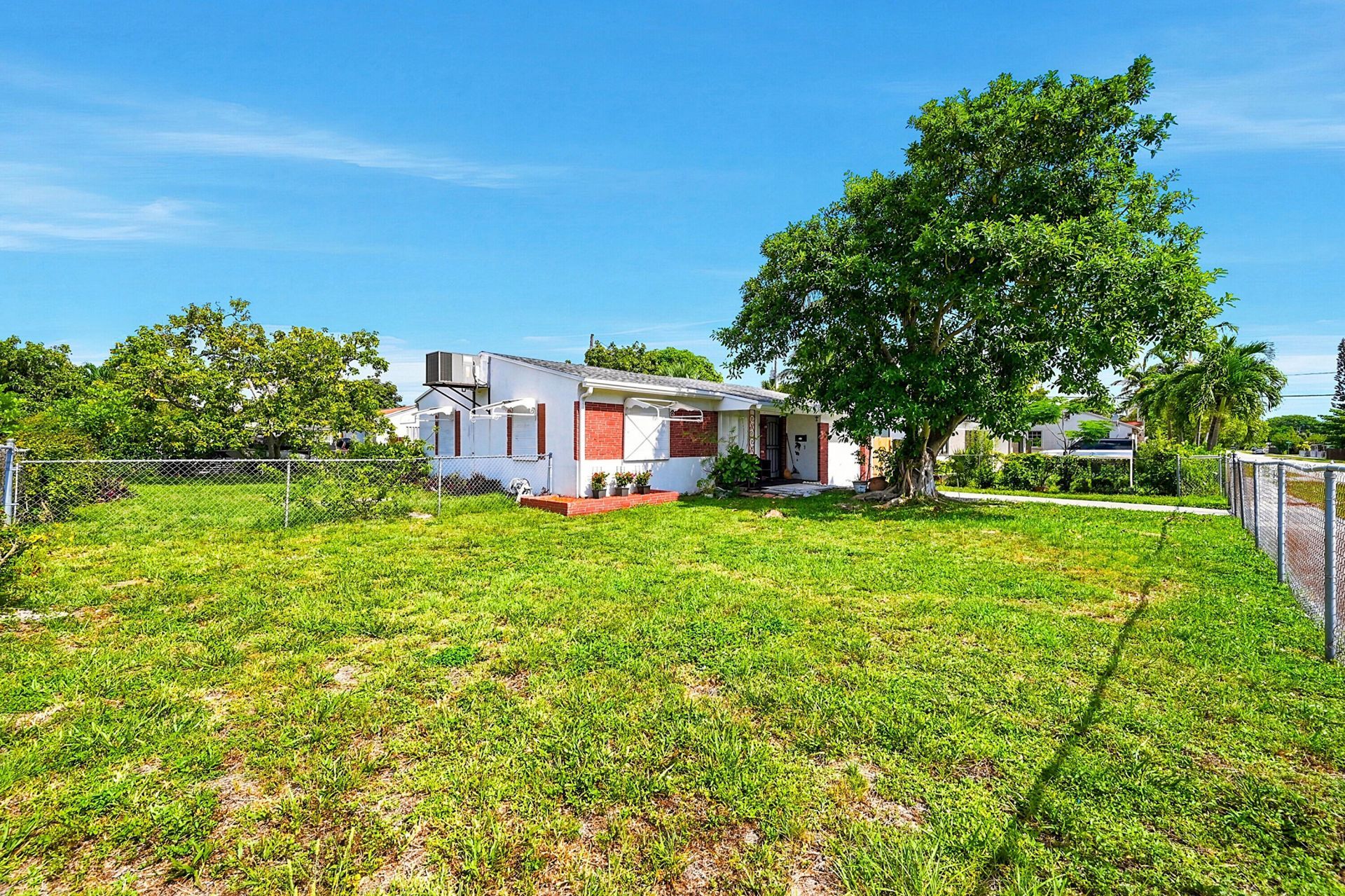 1716 N 25th Avenue, Hollywood, FL 33020 Photo