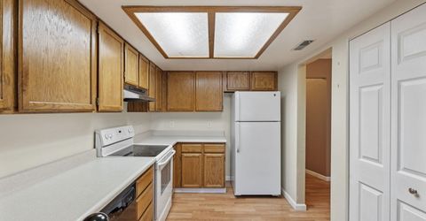 785 Kingston Lane, Unit #H, Reno, NV 89511 Photo