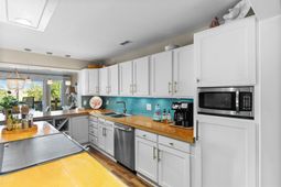 105 Midway Dr. photo 4