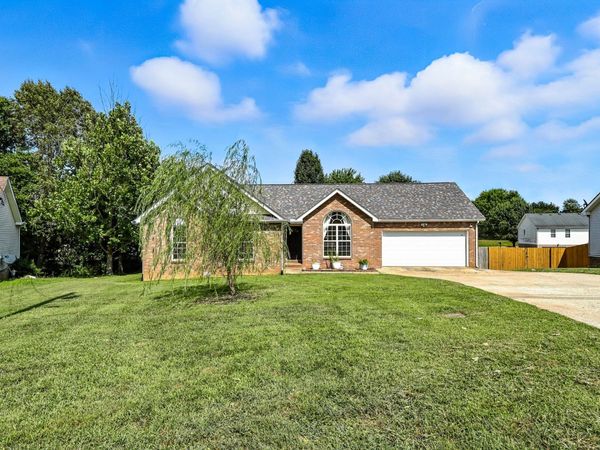 3142 Whitetail Dr, Clarksville, TN 37043