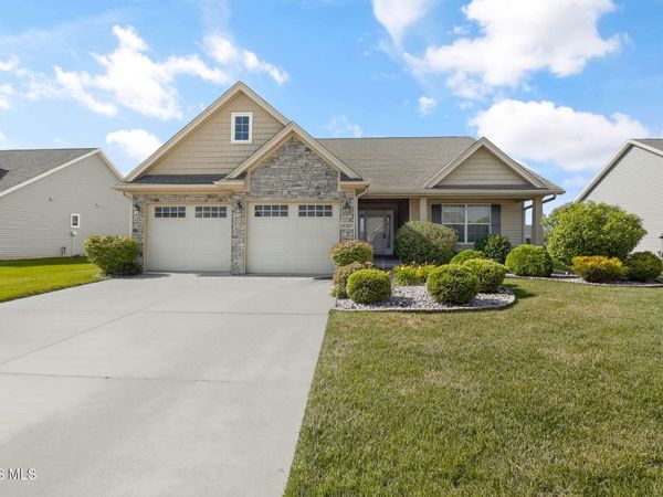 15207 Sunset Maple Drive , Perrysburg, OH 43551