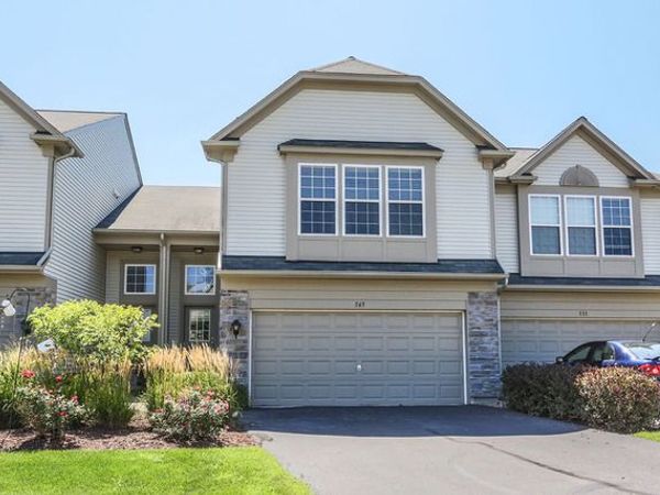 565 Conservatory Lane , Aurora, IL 60502
