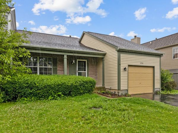 1791 BARNHILL Drive , Mundelein, IL 60060