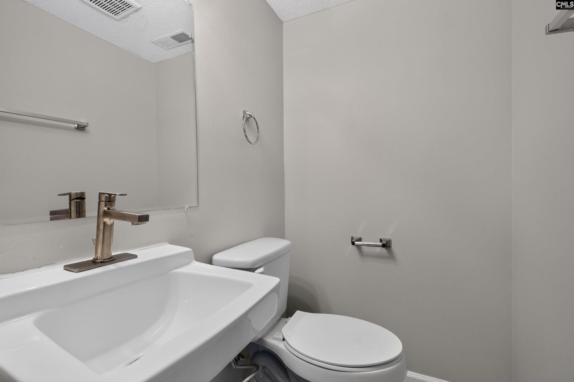 825 Winslow Way  Photo 25