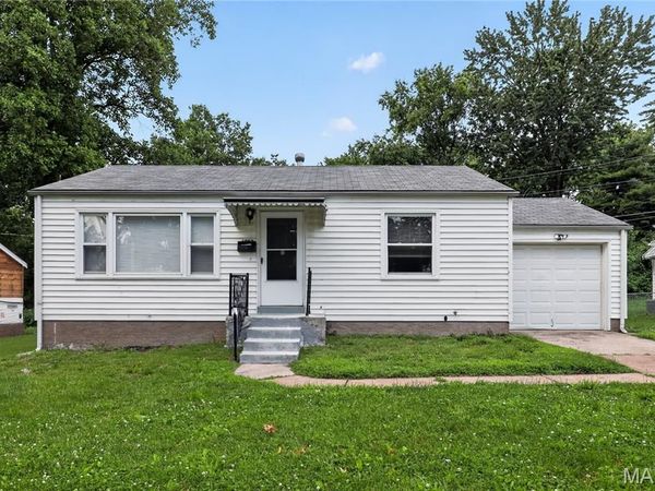 1053 Gabriel Drive , St Louis, MO 63137
