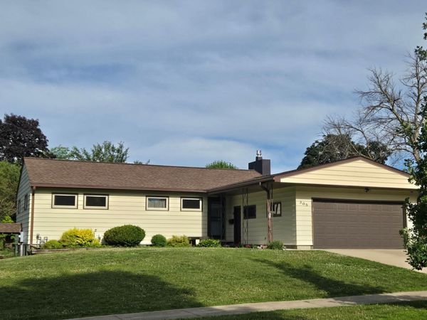 305 20th Street NW, Austin, MN 55912
