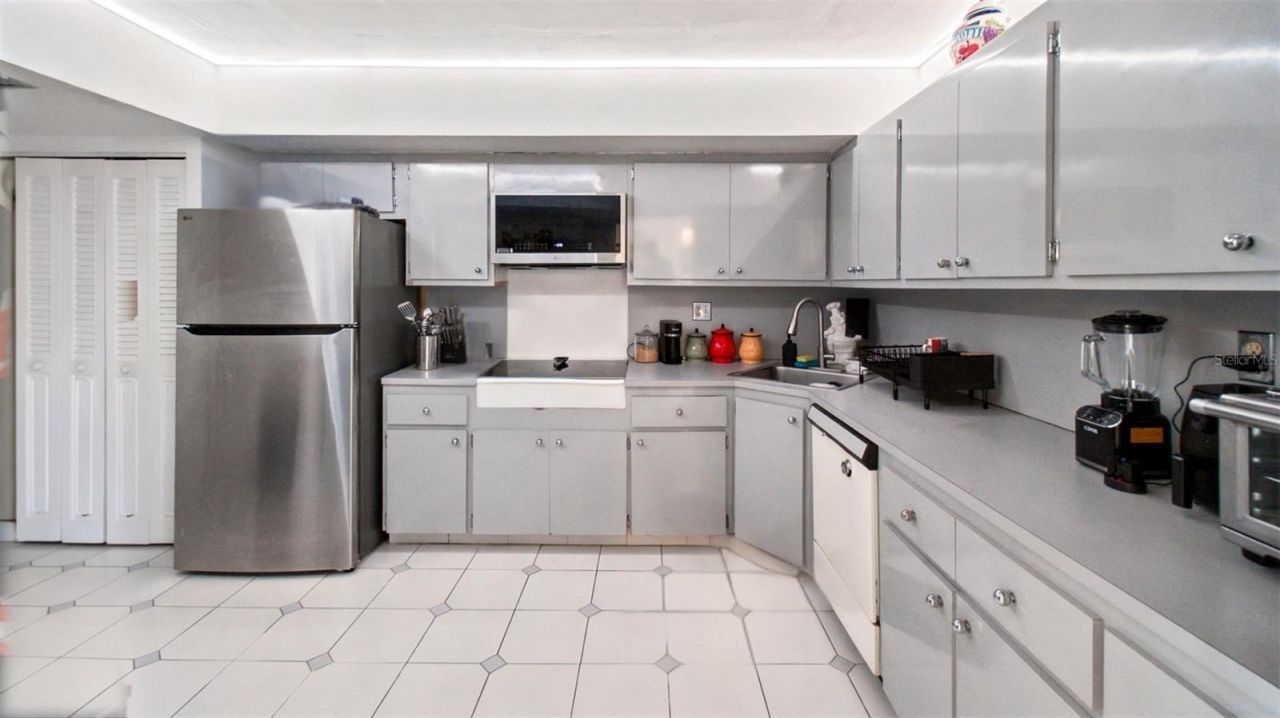 2150 Sans Souci Boulevard , Unit #C402, North Miami, FL 33181 Photo