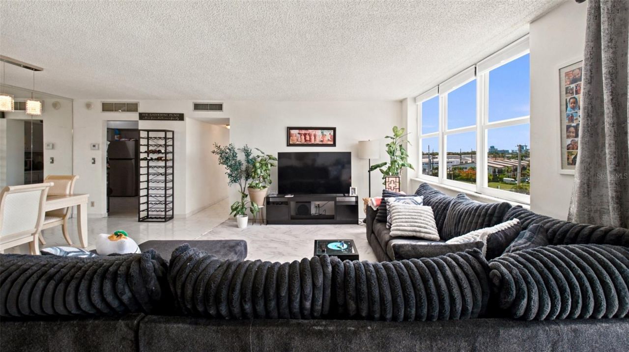 2150 Sans Souci Boulevard , Unit #C402, North Miami, FL 33181 Photo