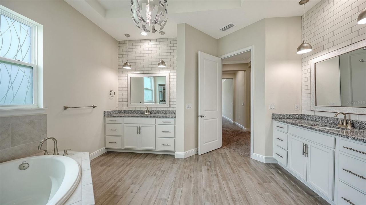 7499 Ripetta Street, Sarasota, FL 34240 Photo