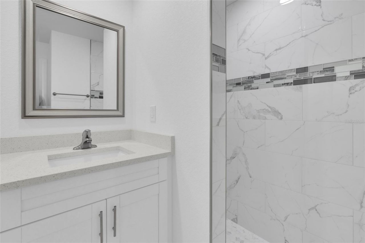 1808 NE 44th Street , Cape Coral, FL 33909 Photo