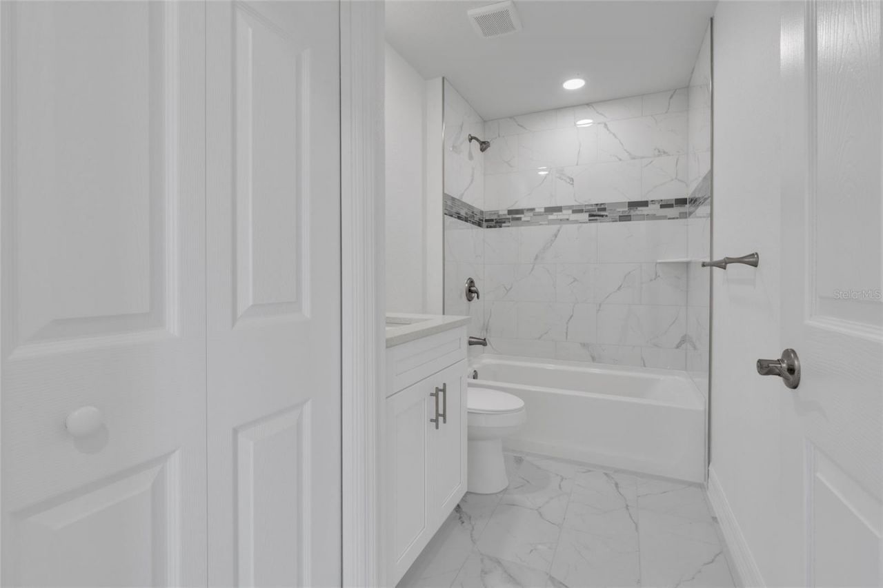 1808 NE 44th Street , Cape Coral, FL 33909 Photo