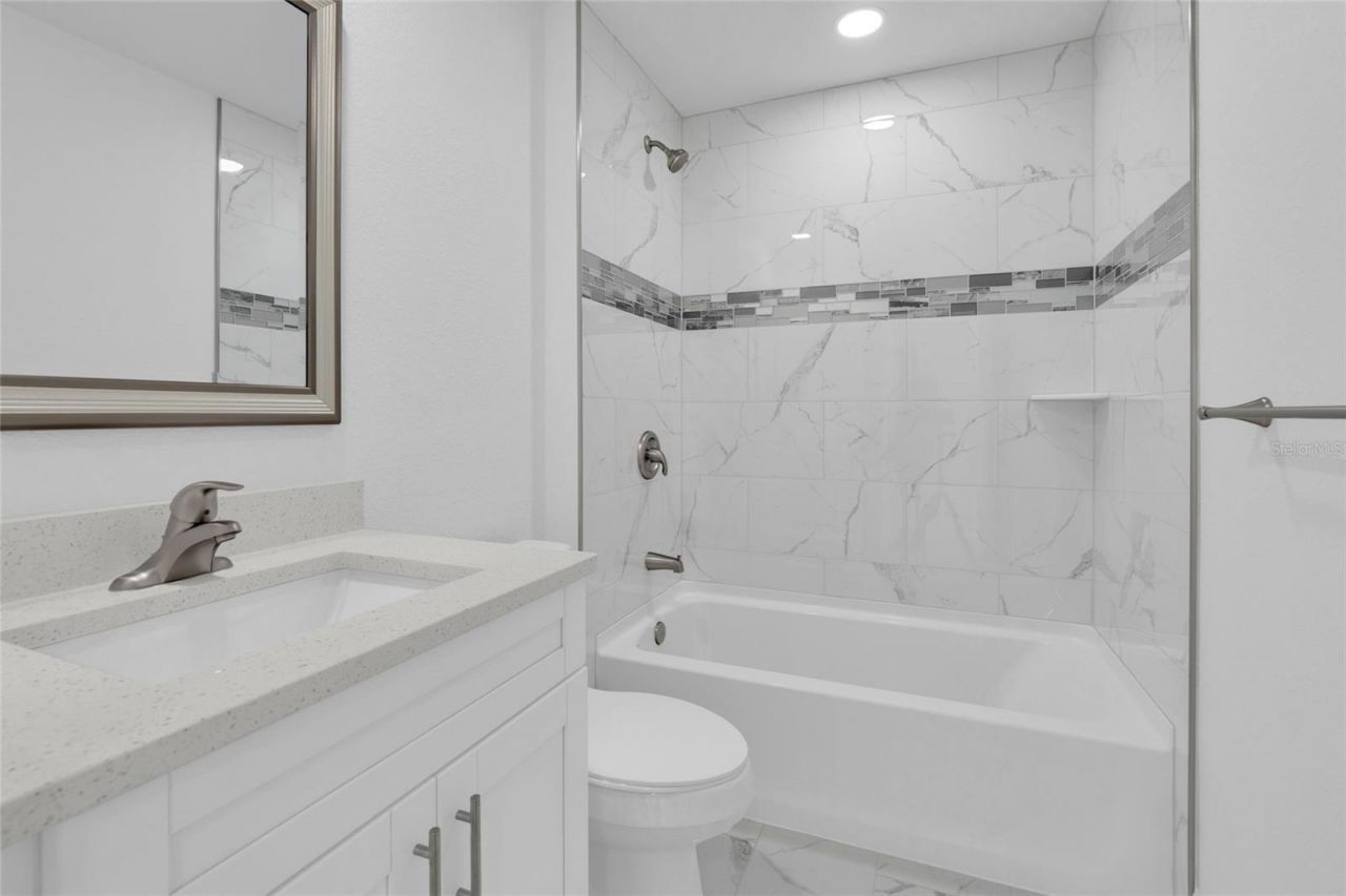 1808 NE 44th Street , Cape Coral, FL 33909 Photo