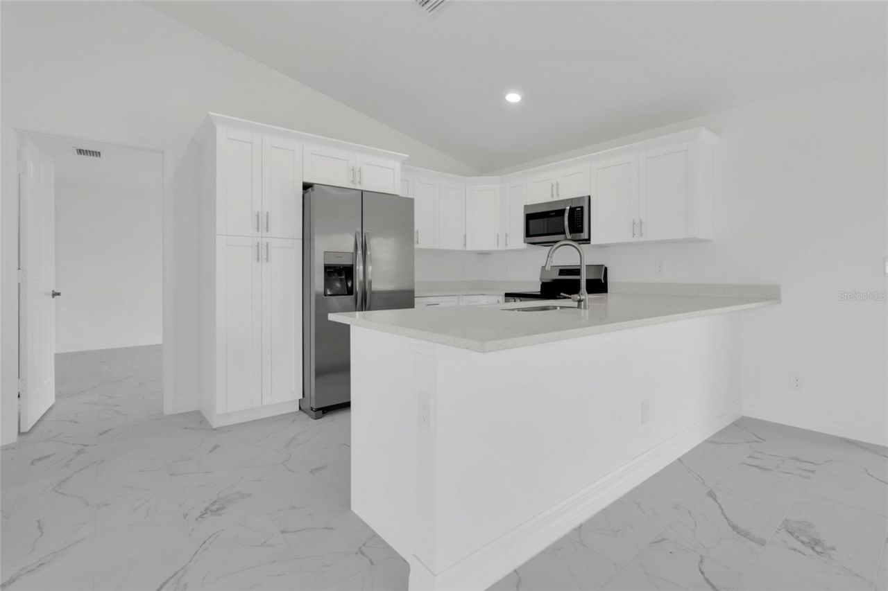 1808 NE 44th Street , Cape Coral, FL 33909 Photo