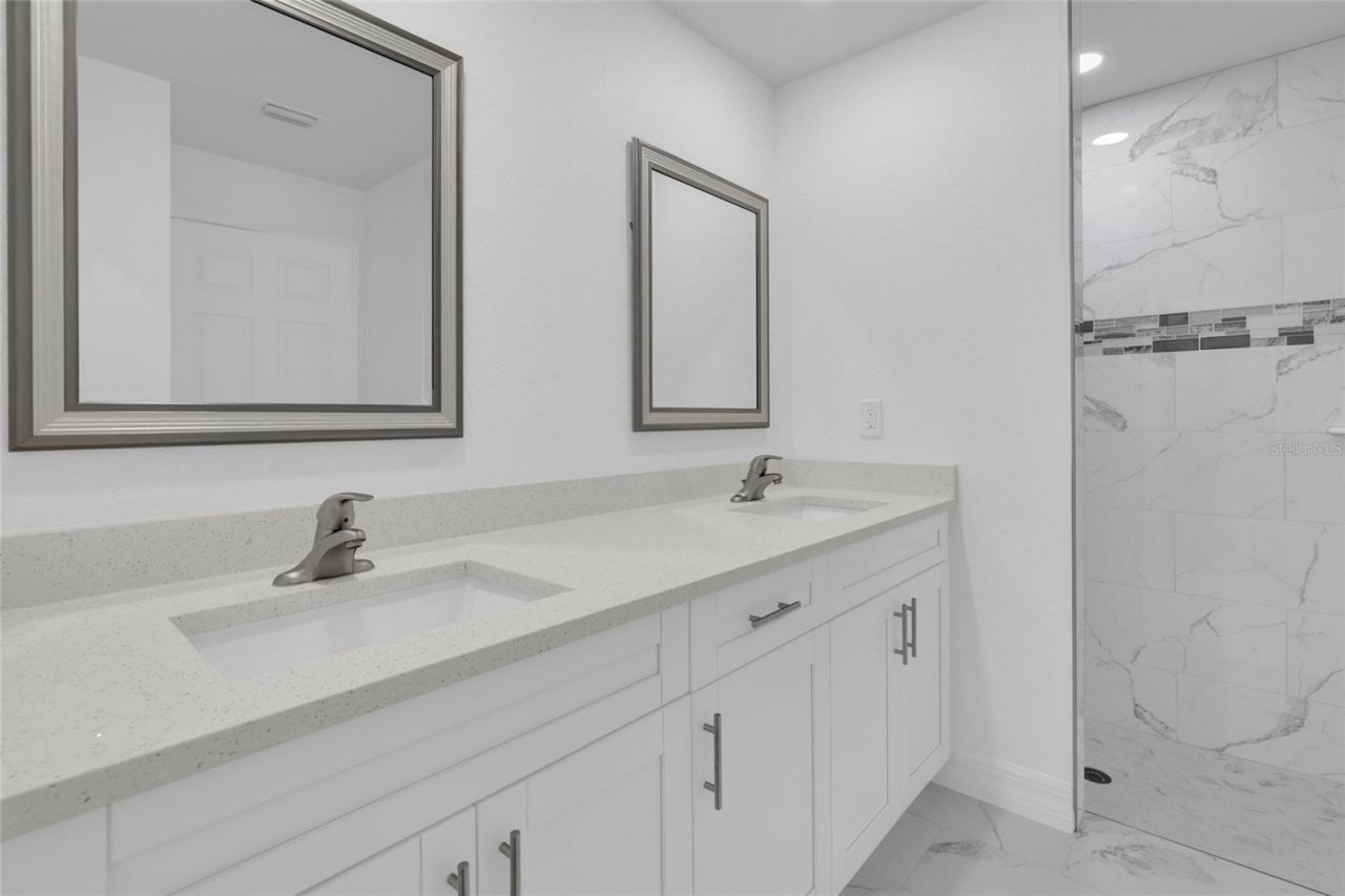 1808 NE 44th Street , Cape Coral, FL 33909 Photo