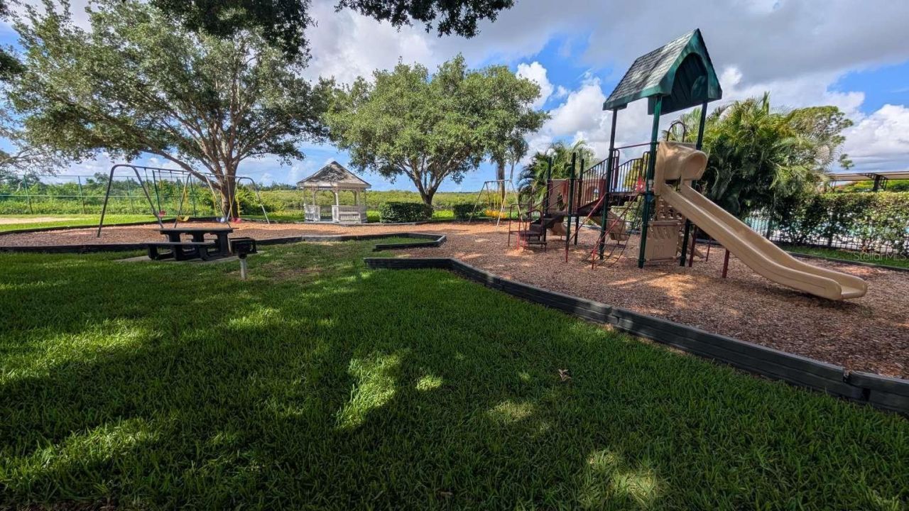 4826 11th Avenue Circle E, Bradenton, FL 34208 Photo