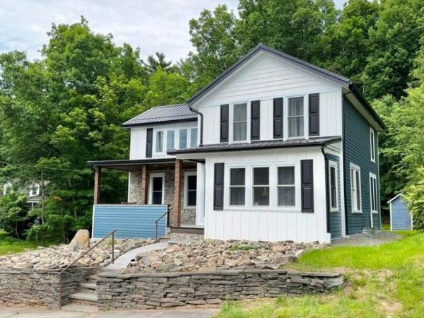 207 Highland Street , Hawley, PA 18428