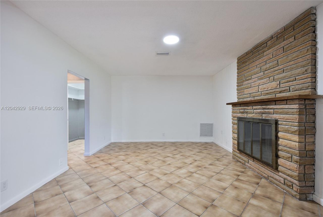 2757 NW 116th Ter , Coral Springs, FL 33065 Photo
