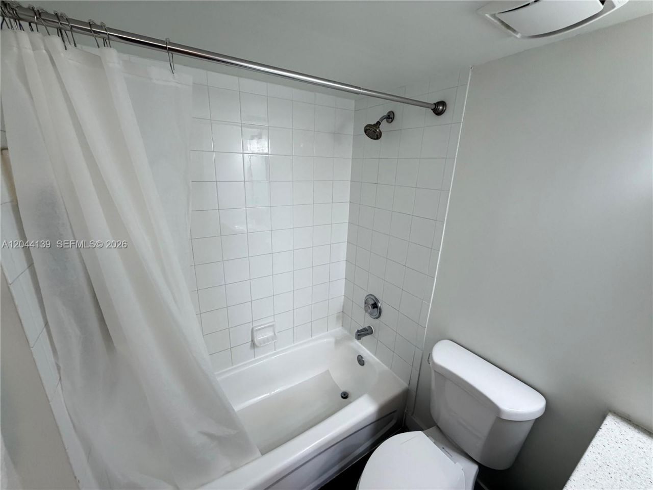 2711 Ocean Club Blvd , Unit 203, Hollywood, FL 33019 Photo