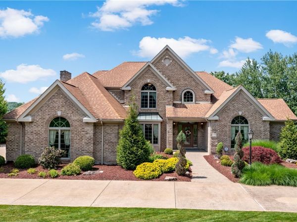 206 Sugarwood Drive, Venetia, PA 15367