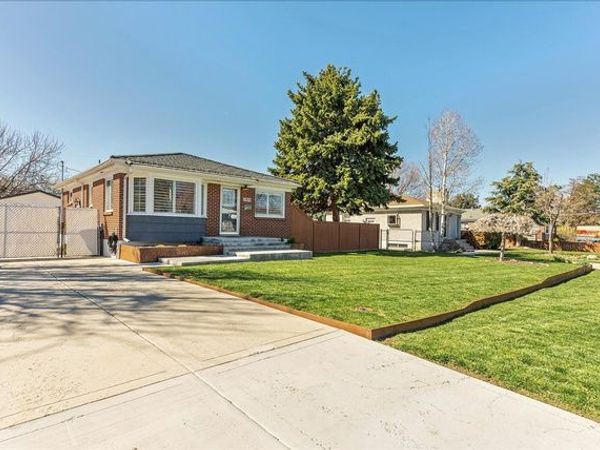 1532 E LANEBROOK LN , Salt Lake City, UT 84124