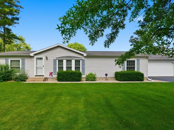 2728 E Evergreen Drive, Warsaw, IN 46582