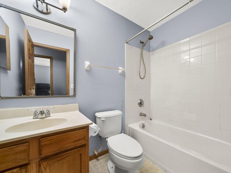800 Bent Oak Drive, Blacklick, OH 43004 Photo 23