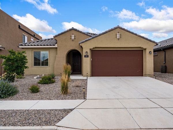 120 Mountaingem Loop , Santa Fe, NM 87508