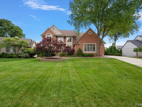 4417 Island View Drive, Waterford Twp, MI 48328