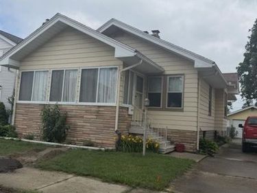 374 Woodworth Street, Marine City, MI 48039