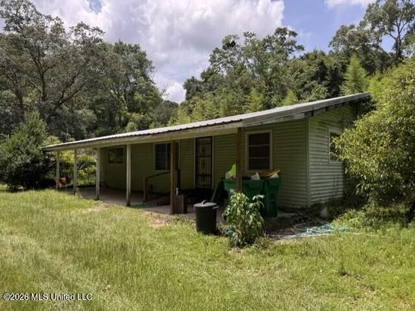 13513 Bunker Hill Road, Moss Point, MS 39562