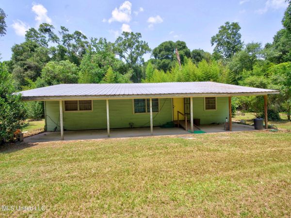 13513 Bunker Hill Road, Moss Point, MS 39562