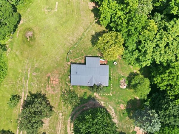 654 Blackhorse Run, Martin, GA 30557