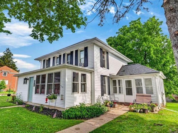 218 6th Avenue, New Glarus, WI 53574