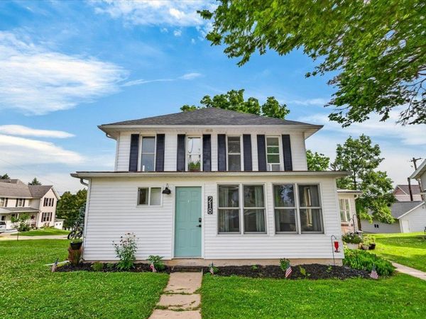 218 6th Avenue, New Glarus, WI 53574