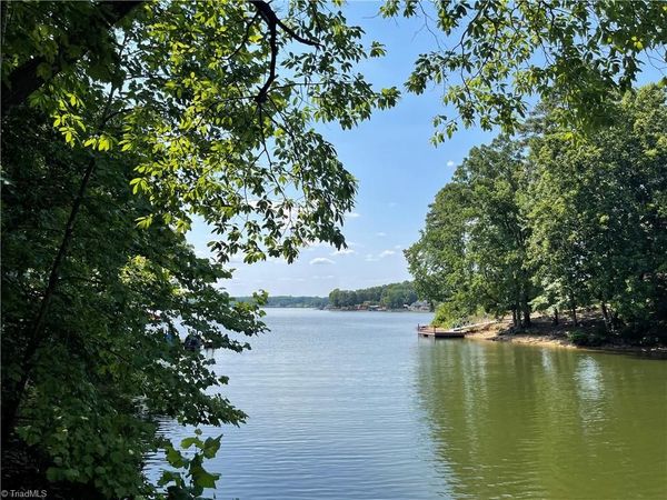 196 Larkspur Lane , Lexington, NC 27292