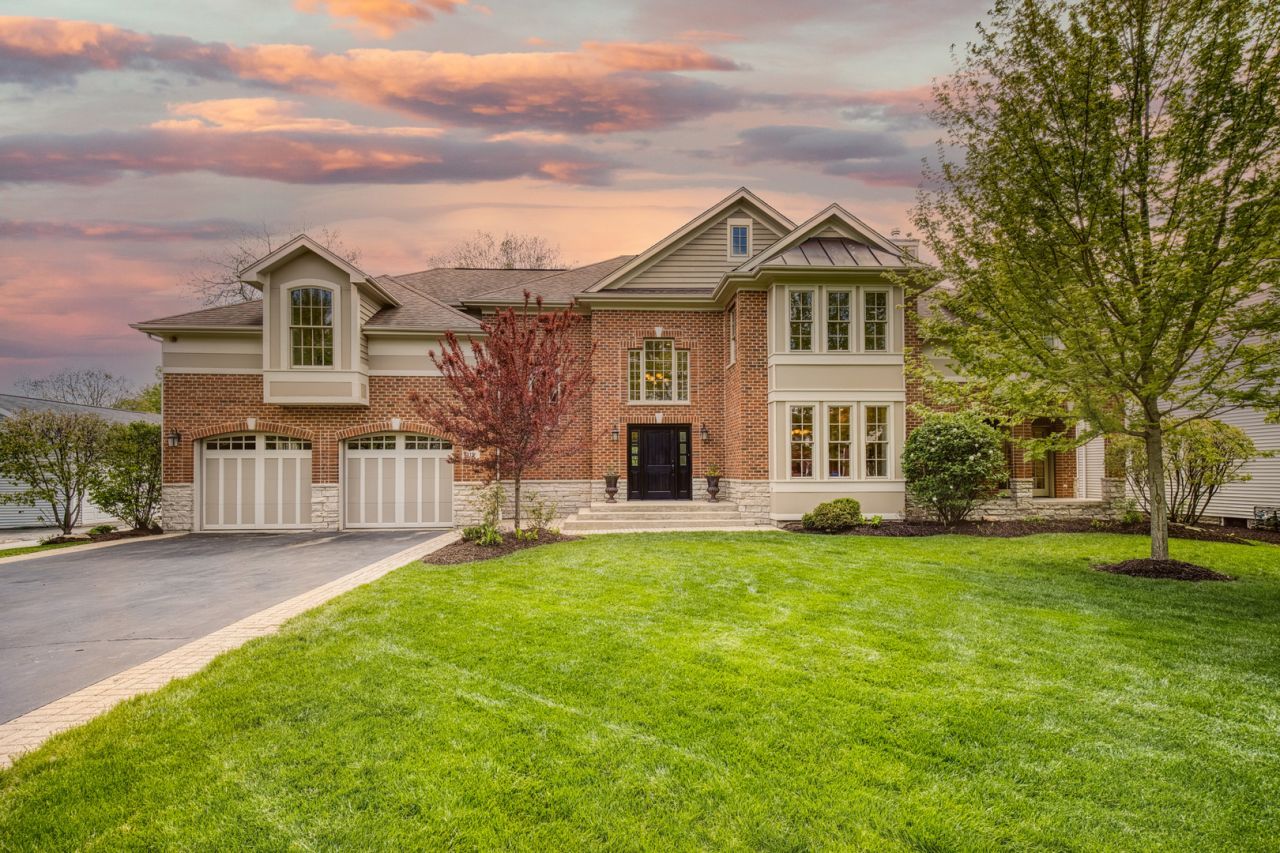 119 Roslyn Road, Barrington, IL 60010 Main Photo